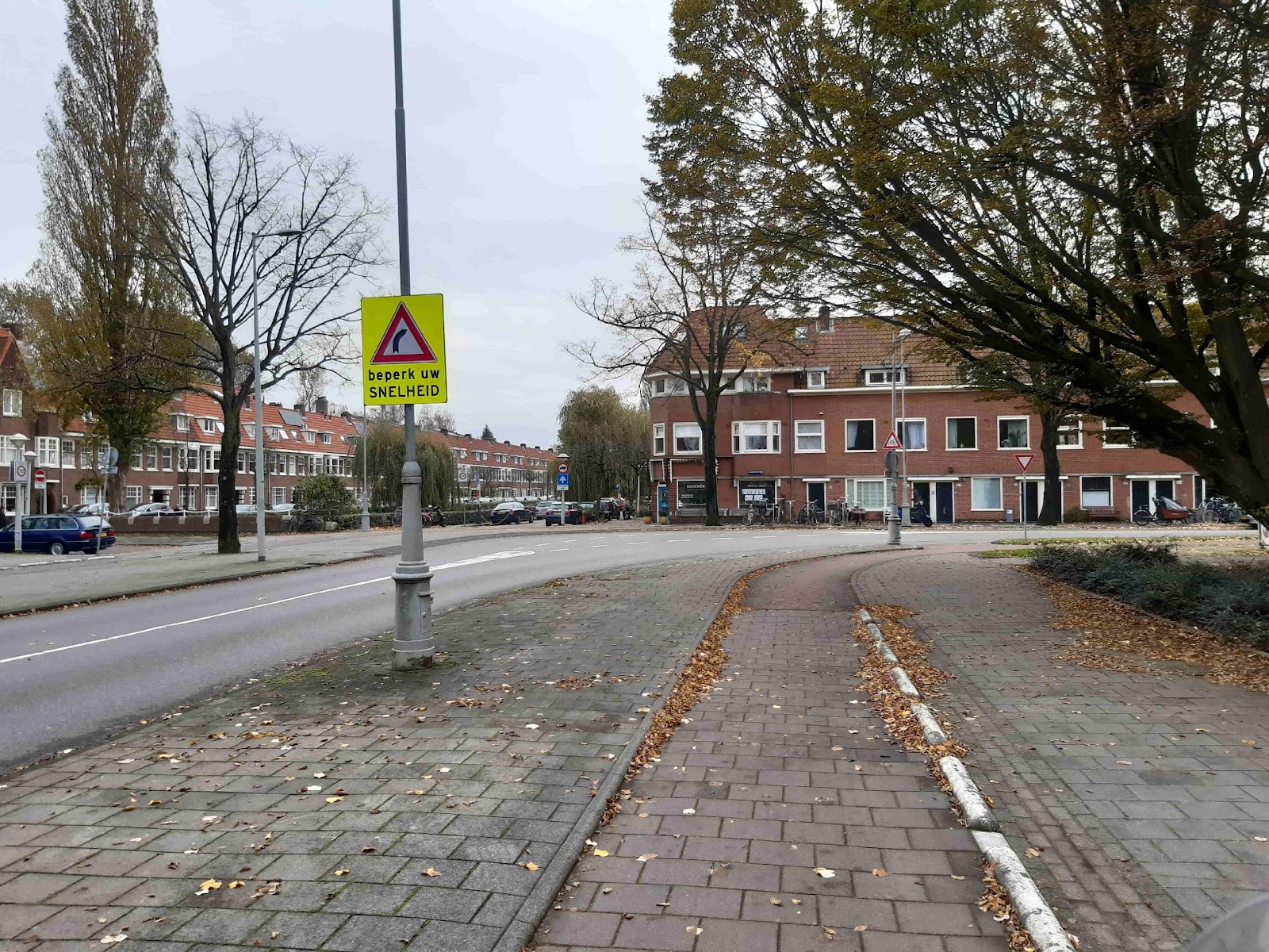Haakse bocht Archimedesweg-Galileiplantsoen